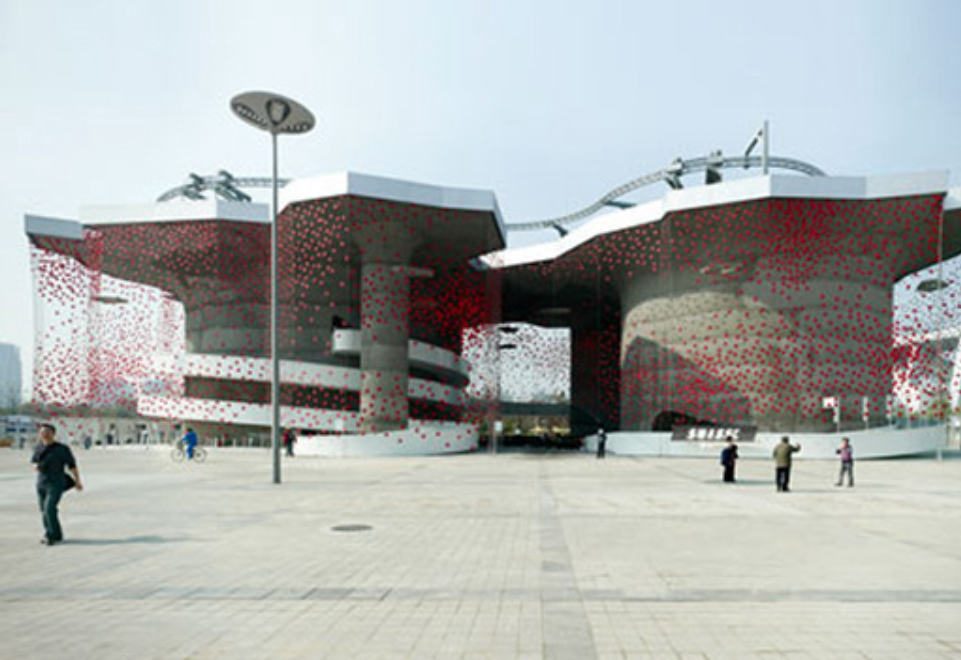 EXPO 2010: Swiss Pavillon beeindruckt mit „lebendiger“ X-TEND-Fassade